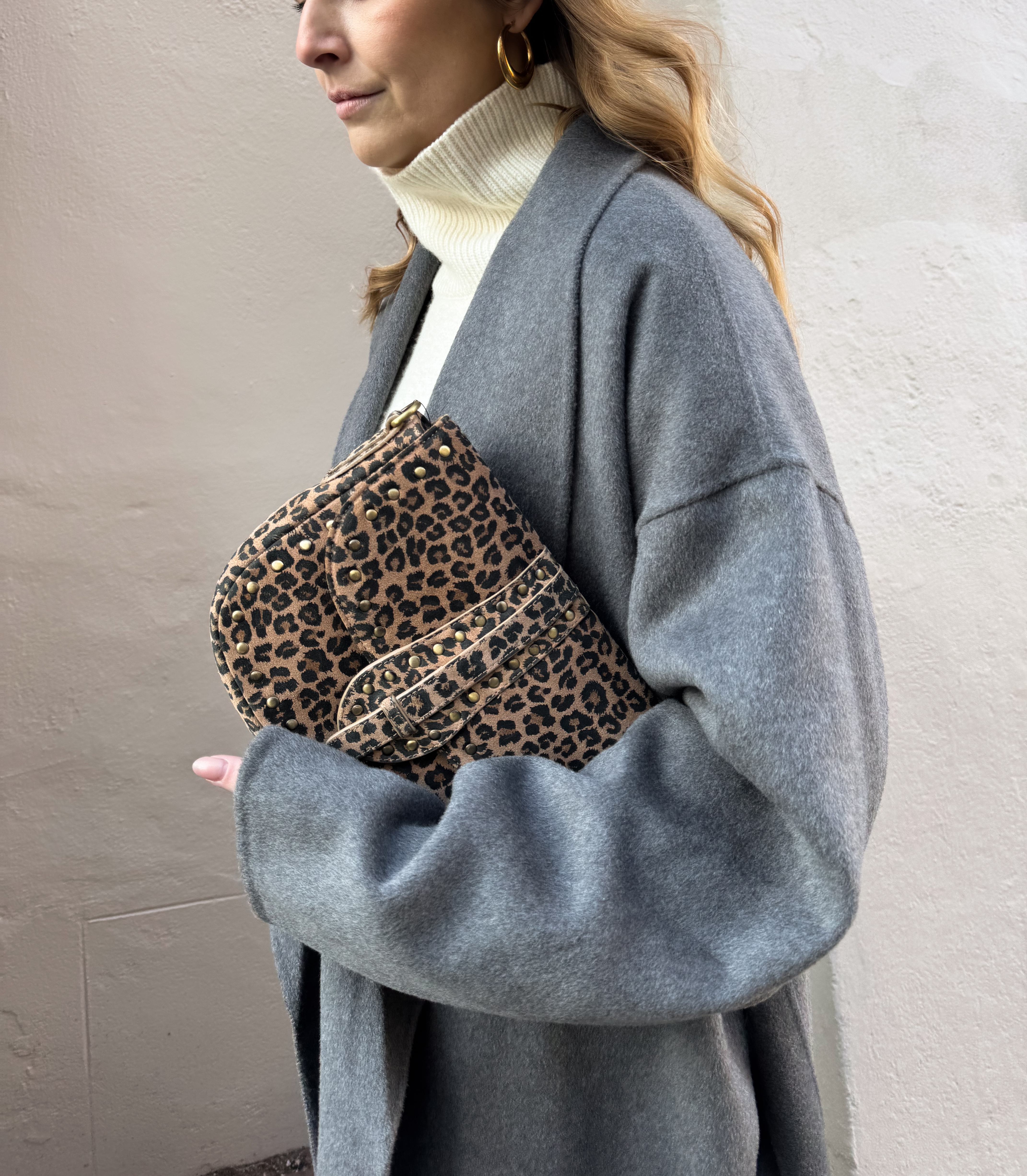 Panter suède schoudertas met strik