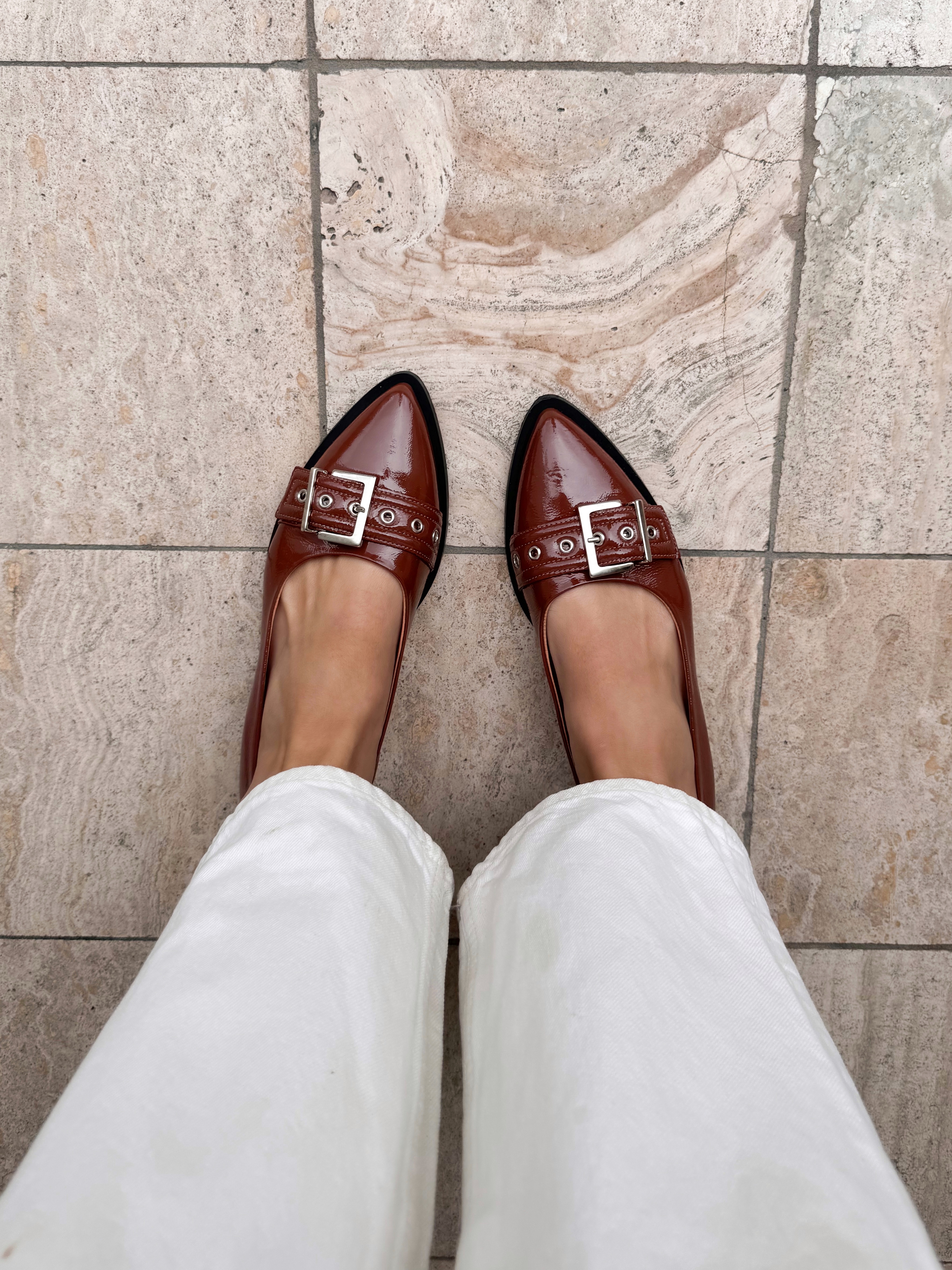 Bruine lakleren ballerina's