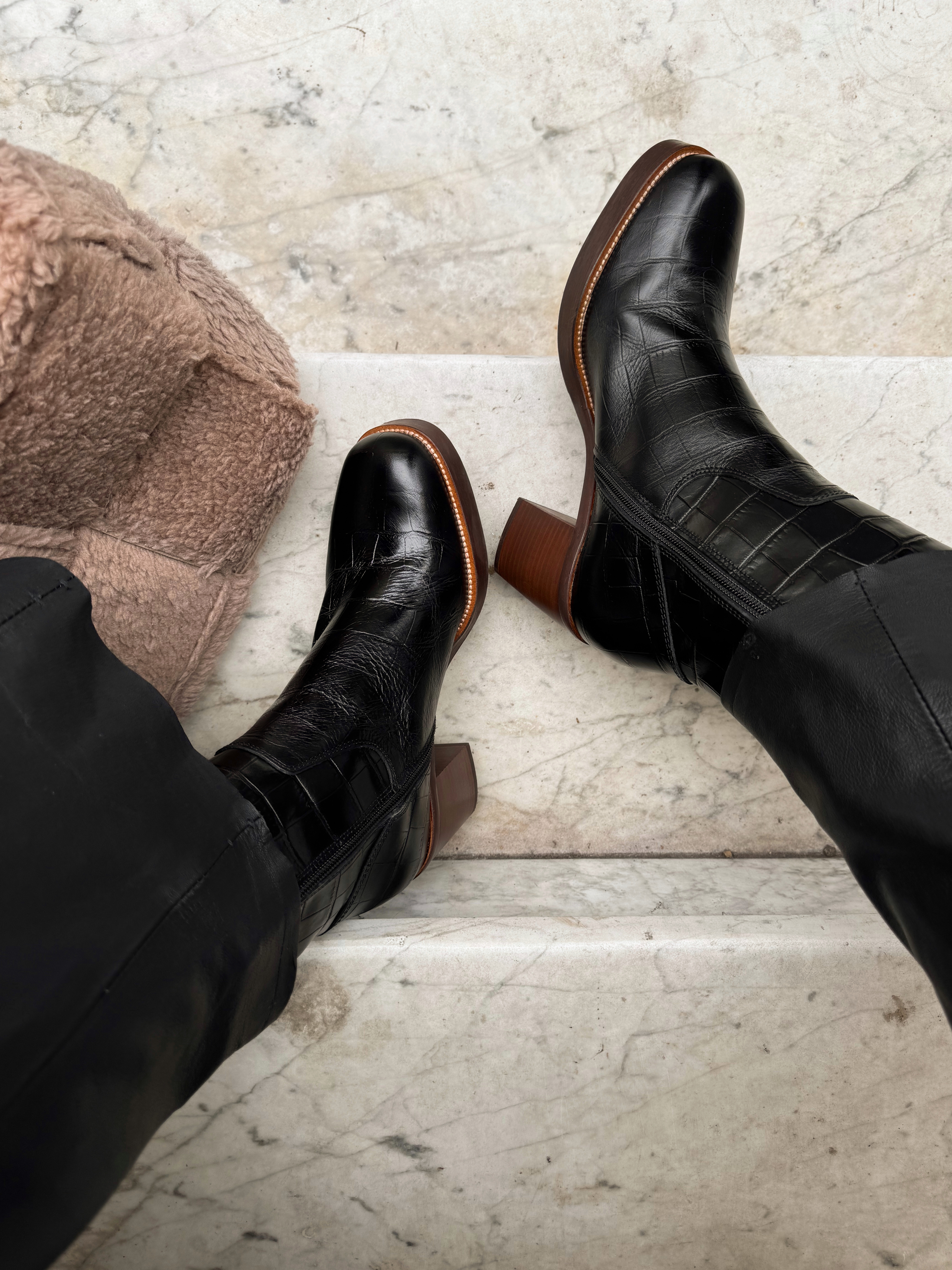 Zwarte leren croco enkellaarsjes