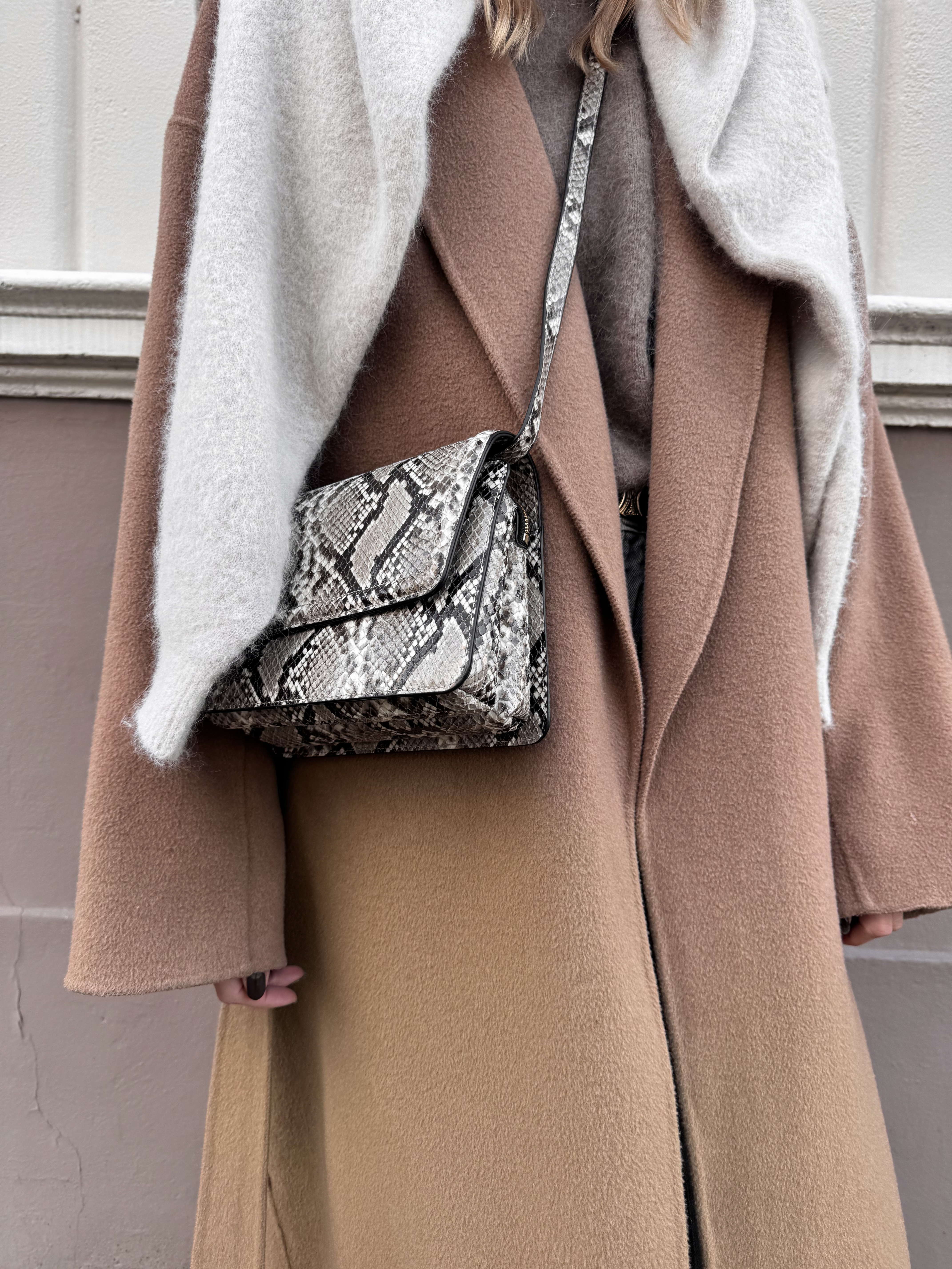 Slangenprint schoudertas