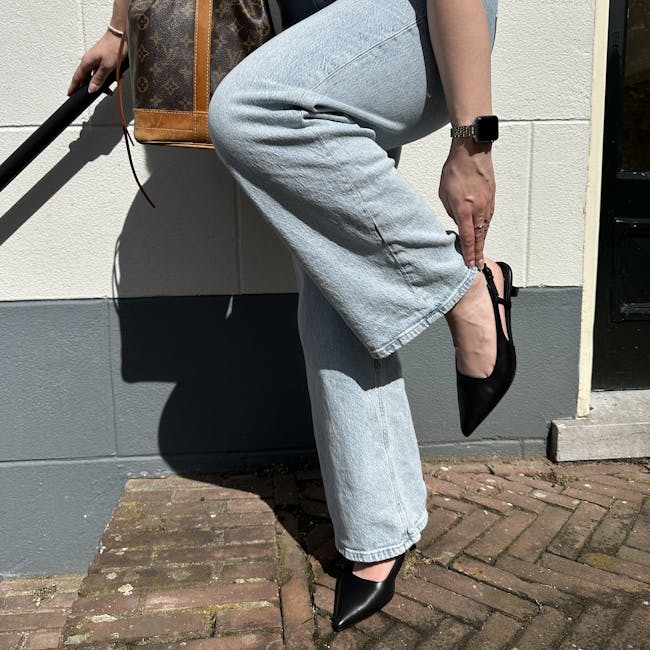 Zwarte leren slingback pumps